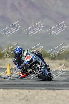 media/Jan-15-2026-Racers Edge (Thu) [[dfebeb70ab]]/2-A Group/Session 5 (Turn 5)/